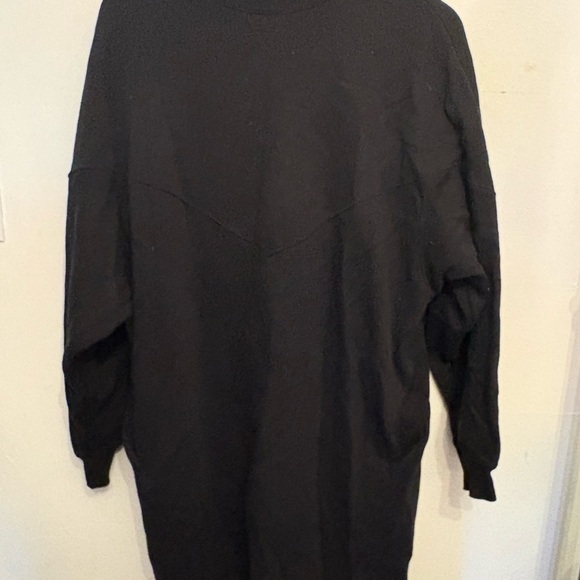 Monki Black Oversized Dress - Picture 7 of 7